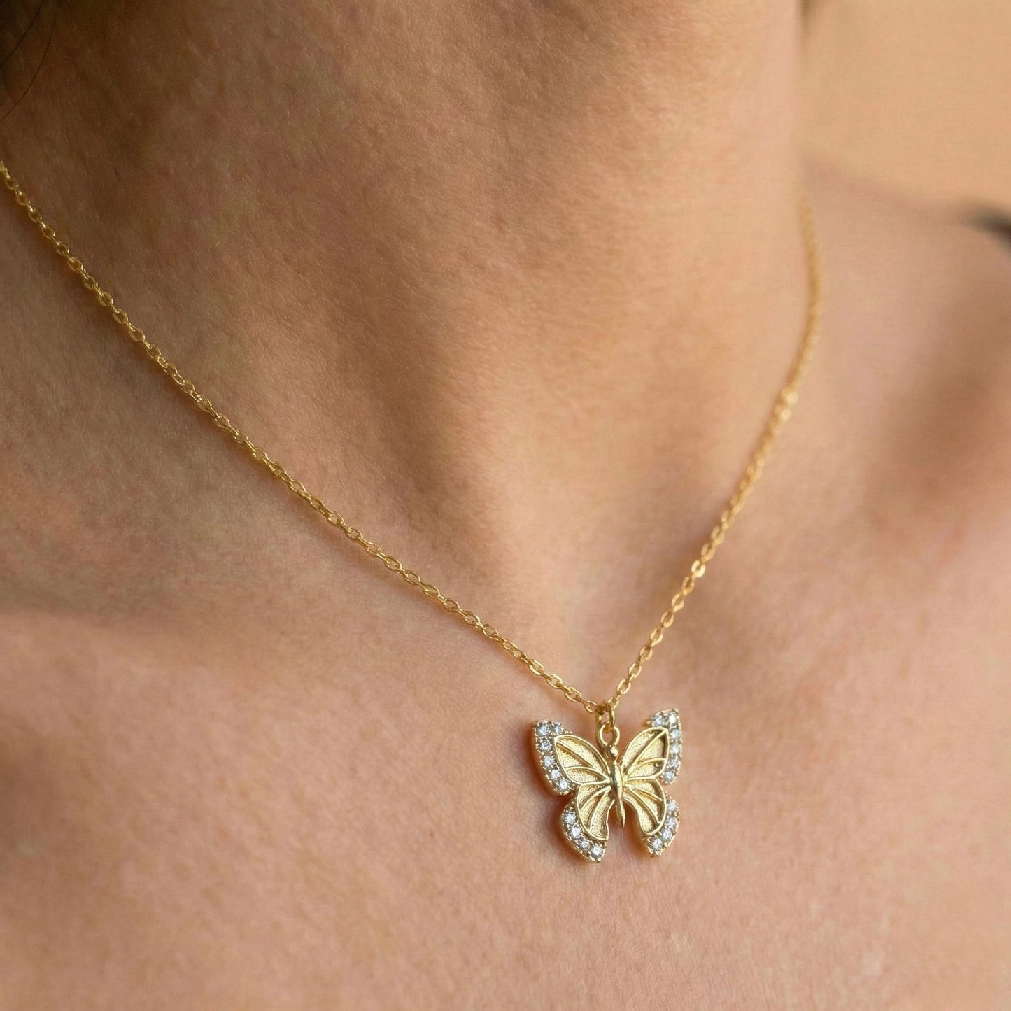 Monarch Butterfly Kolye