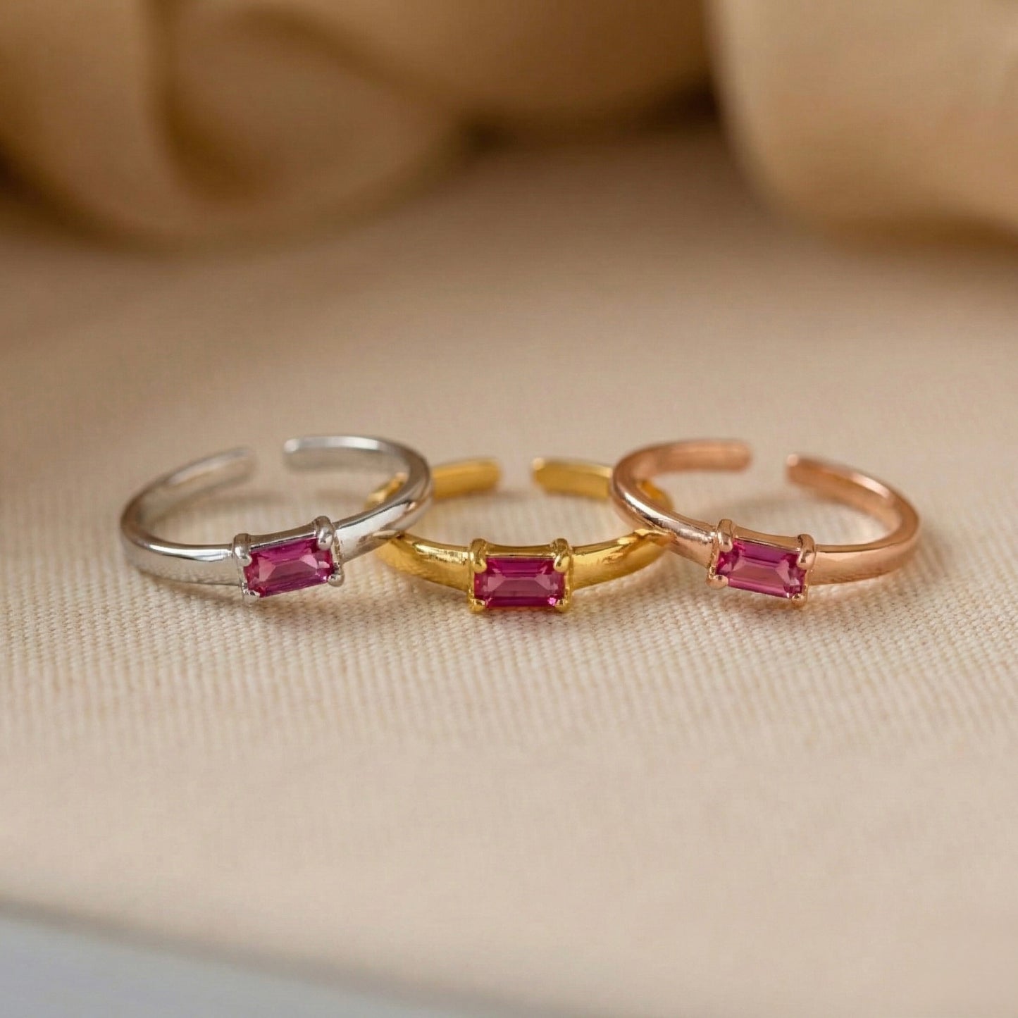 Magenta Baguette Yüzük