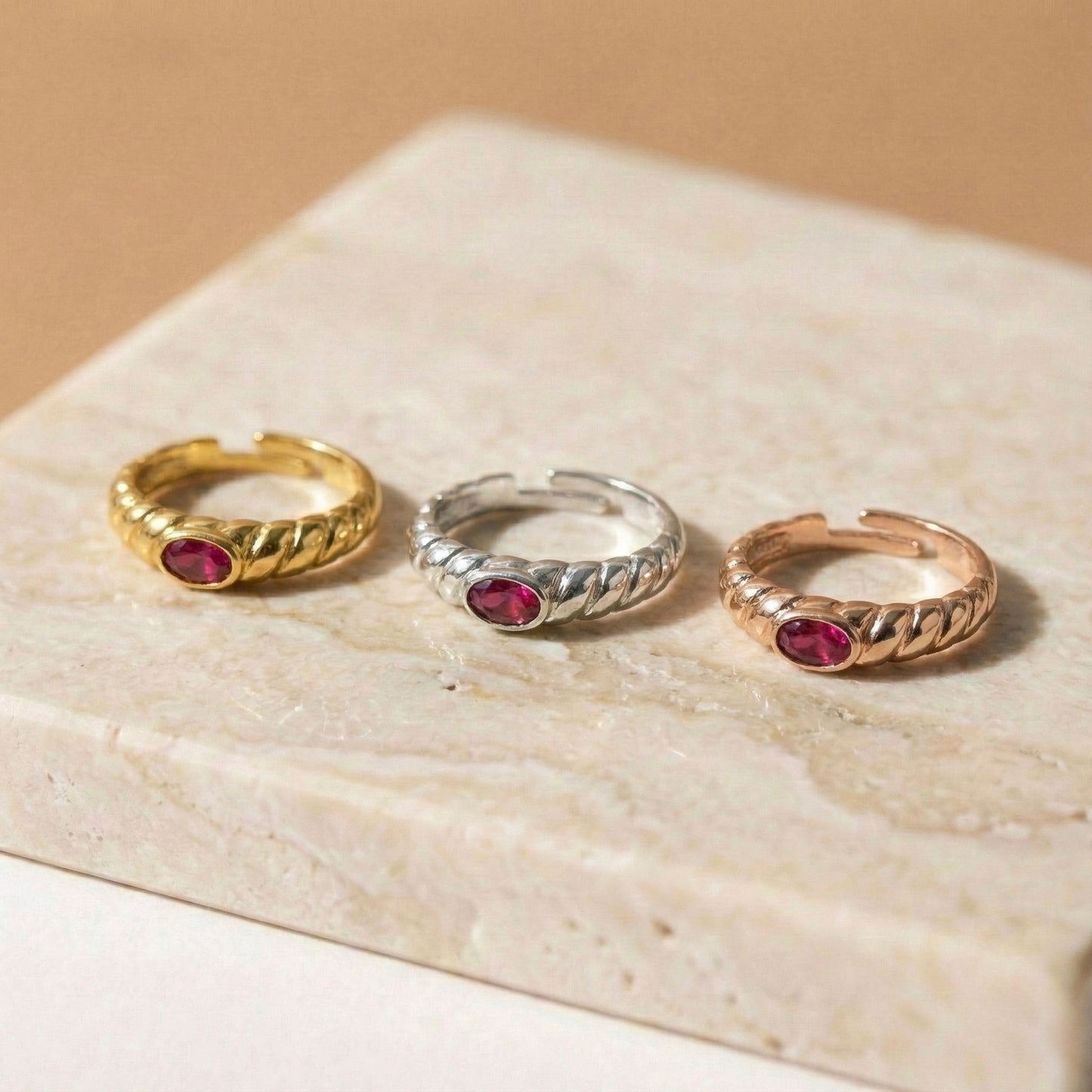 Ruby Ripple Band Yüzük